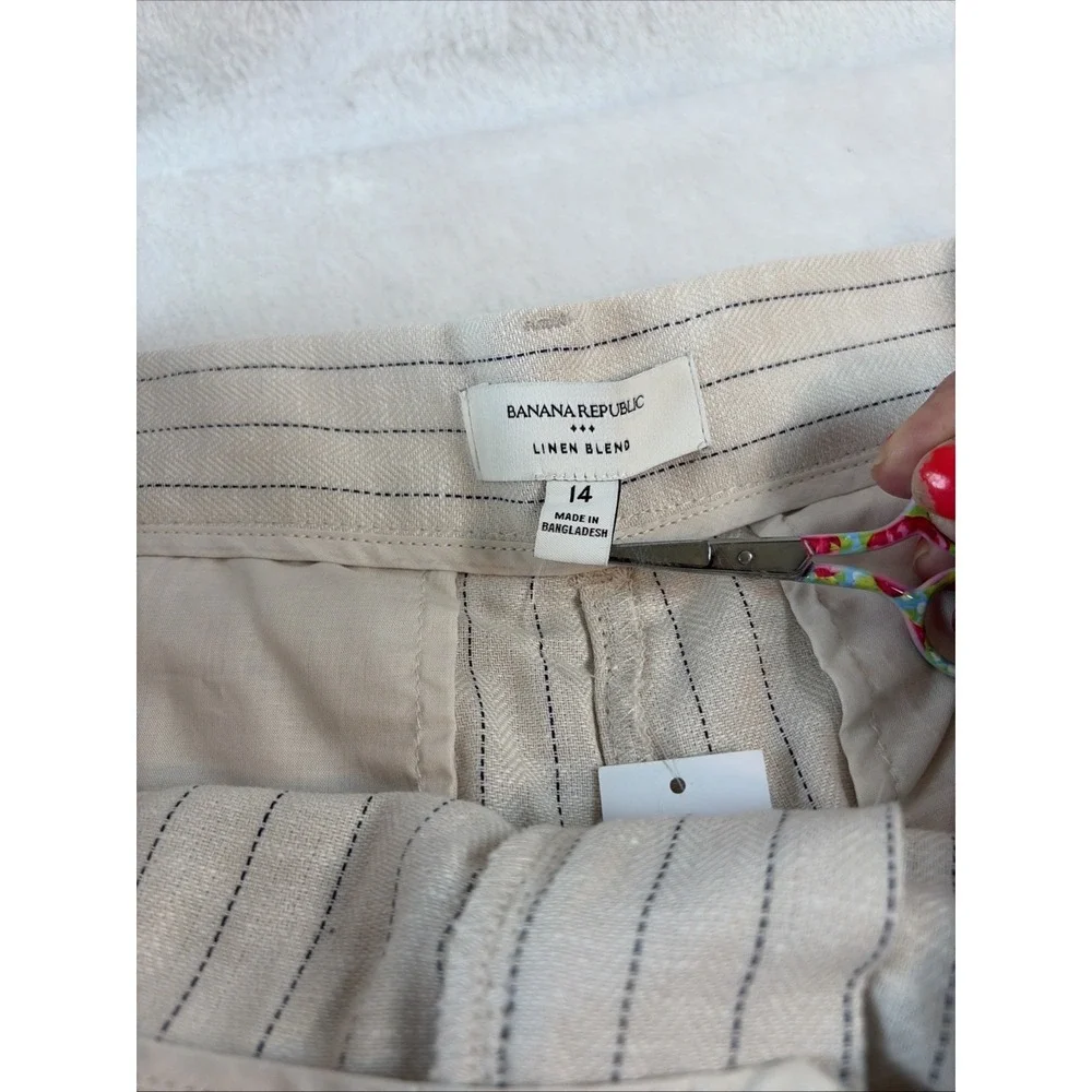 Banana Republic tailored silhouette